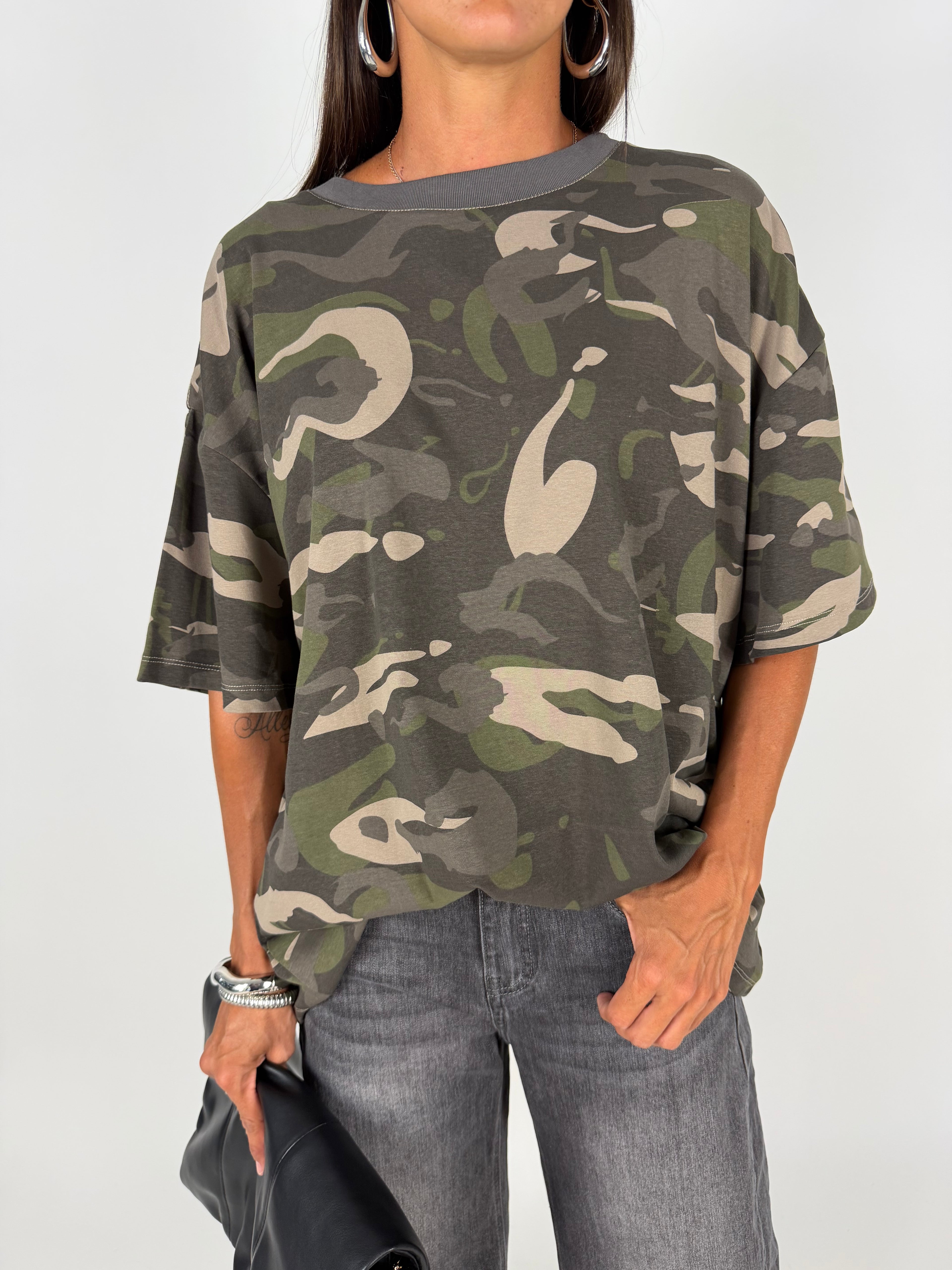 T-SHIRT KAMOU