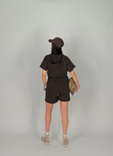 Carica l'immagine nel visualizzatore di Gallery, JUMP HOODIE CHOCO
