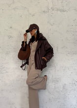 Carica l&#39;immagine nel visualizzatore di Gallery, CHIODO DARK RUSSET
