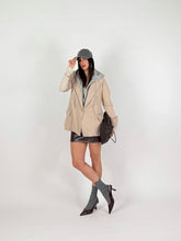 Carica l'immagine nel visualizzatore di Gallery, BLAZER HOODIE CIPRIA
