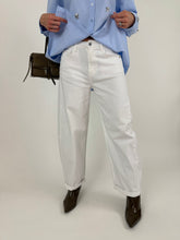 Carica l'immagine nel visualizzatore di Gallery, JEANS MALL BIANCO
