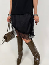 Carica l'immagine nel visualizzatore di Gallery, T-SHIRT DRESS NERA
