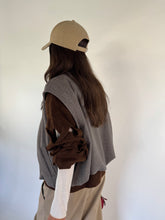 Carica l&#39;immagine nel visualizzatore di Gallery, PULL HOLES CACAO
