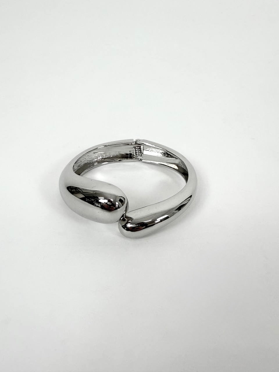 BANGLE CROSS SILVER