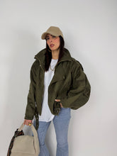 Carica l'immagine nel visualizzatore di Gallery, CHIODO REBEL OLIVA
