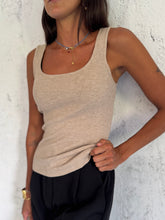 Carica l&#39;immagine nel visualizzatore di Gallery, CANOTTA RIBS BEIGE
