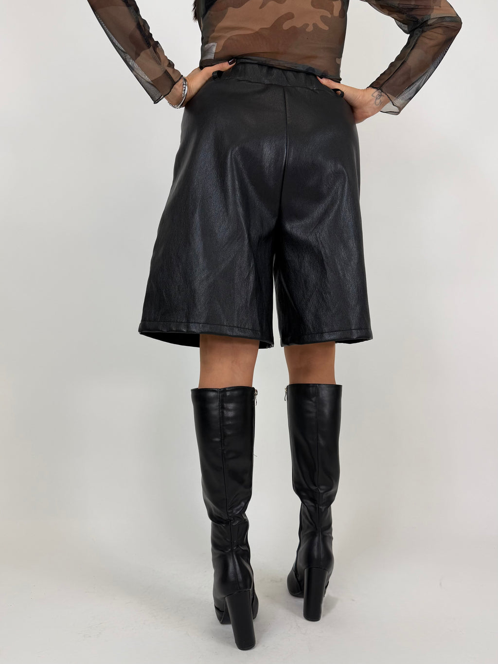 BERMUDA ECOPELLE BLACK