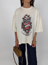 Carica l'immagine nel visualizzatore di Gallery, GIOLÍA CLUB T-SHIRT CREAM

