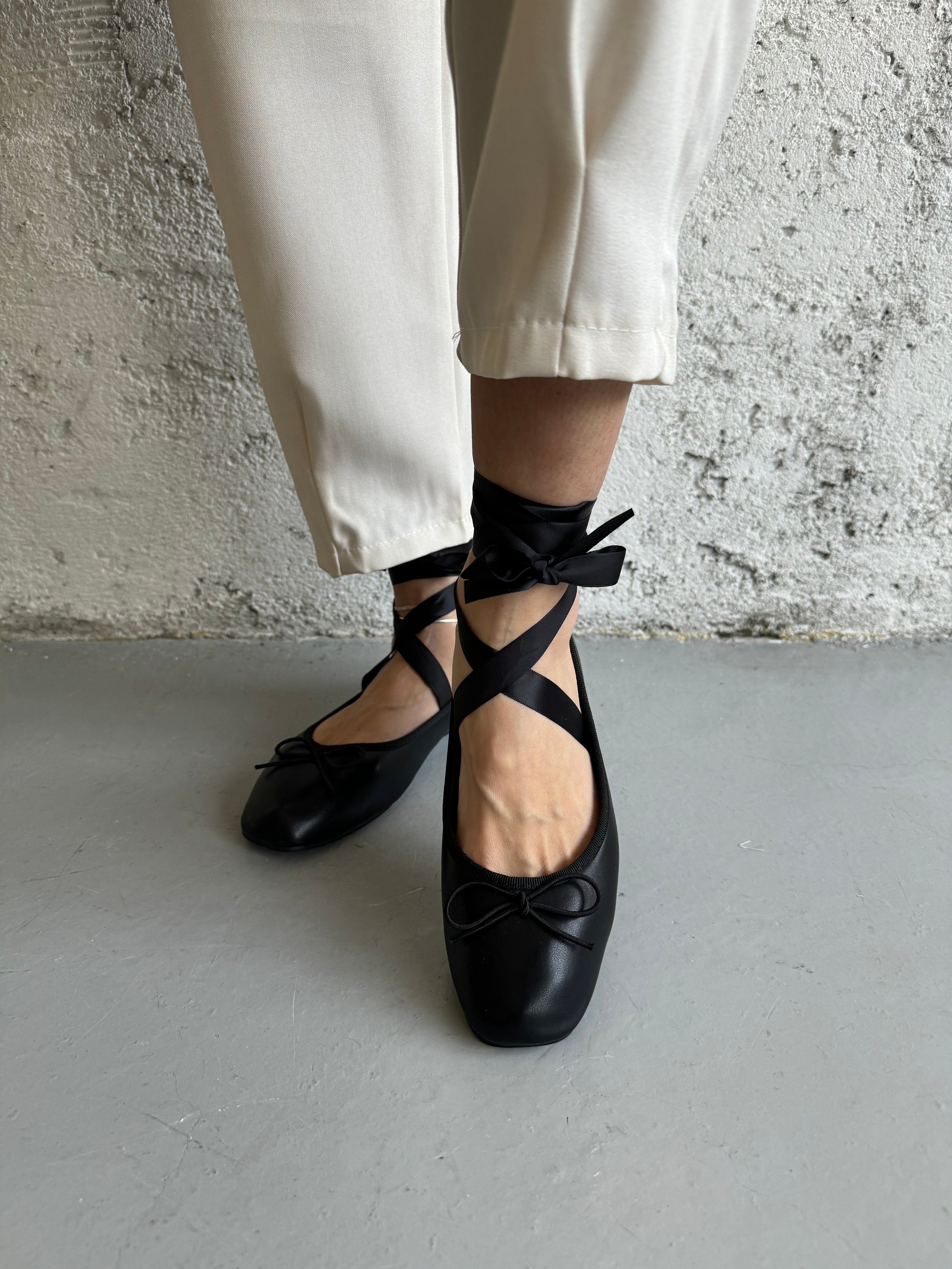 BALLERINA LACES