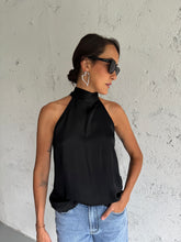 Carica l&#39;immagine nel visualizzatore di Gallery, EARRINGS VOID
