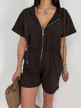 Carica l'immagine nel visualizzatore di Gallery, JUMP HOODIE CHOCO
