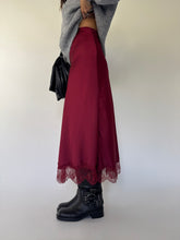 Carica l&#39;immagine nel visualizzatore di Gallery, SKIRTY SLIP BORDEAUX
