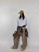 Carica l&#39;immagine nel visualizzatore di Gallery, T-SHIRT SHOL BIANCA
