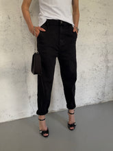 Carica l&#39;immagine nel visualizzatore di Gallery, jeans boyfriend black
