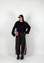 Carica l'immagine nel visualizzatore di Gallery, FELPA WIDE NERA
