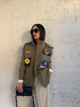 Carica l&#39;immagine nel visualizzatore di Gallery, army jacket
