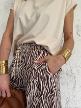 Carica l&#39;immagine nel visualizzatore di Gallery, ZEBRA PANTS
