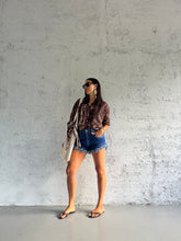 Carica l&#39;immagine nel visualizzatore di Gallery, SHORTS DENIM FRAYED
