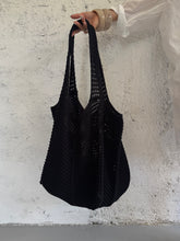 Carica l&#39;immagine nel visualizzatore di Gallery, MACRAMÈ BAG
