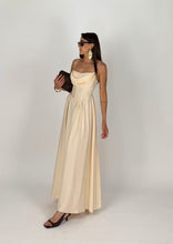 Carica l'immagine nel visualizzatore di Gallery, HONEY DRESS BURRO
