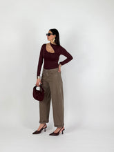 Carica l'immagine nel visualizzatore di Gallery, BODY HOLE NECK MARSALA
