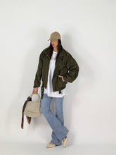 Carica l'immagine nel visualizzatore di Gallery, CHIODO REBEL OLIVA
