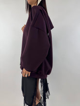 Carica l&#39;immagine nel visualizzatore di Gallery, FELPA HOLE PURPLE
