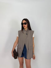 Carica l'immagine nel visualizzatore di Gallery, GILET ONE TAUPE
