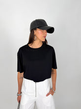 Carica l'immagine nel visualizzatore di Gallery, T-SHIRT BLACK SHINE
