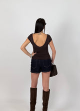 Carica l'immagine nel visualizzatore di Gallery, T-SHIRT DOUBLE NECK CHOCO
