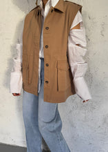 Carica l&#39;immagine nel visualizzatore di Gallery, cut shirt
