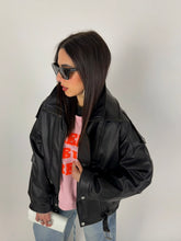 Carica l'immagine nel visualizzatore di Gallery, CHIODO DOUBLE NECK
