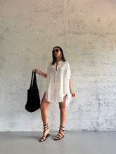Carica l&#39;immagine nel visualizzatore di Gallery, SHIRT LIGHT OVER
