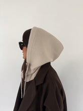 Carica l&#39;immagine nel visualizzatore di Gallery, BALACLAVA CREMA
