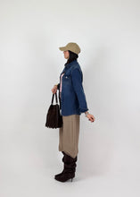 Carica l'immagine nel visualizzatore di Gallery, JEANS SHIRT
