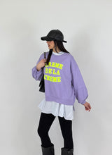 Carica l'immagine nel visualizzatore di Gallery, FELPA CRÈME LILLA
