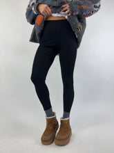 Carica l&#39;immagine nel visualizzatore di Gallery, LEGGINS
