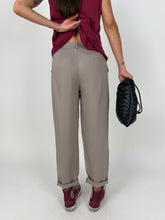 Carica l'immagine nel visualizzatore di Gallery, CHINO PANTS TAUPE
