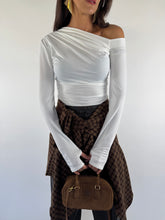 Carica l&#39;immagine nel visualizzatore di Gallery, MAGLIA CUT BIANCA
