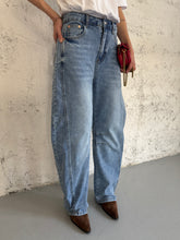 Carica l&#39;immagine nel visualizzatore di Gallery, jeans player
