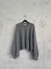 Carica l&#39;immagine nel visualizzatore di Gallery, PULL SOFT GRIGIO CHIARO
