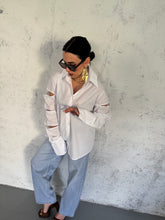 Carica l&#39;immagine nel visualizzatore di Gallery, cut shirt
