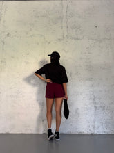 Carica l&#39;immagine nel visualizzatore di Gallery, SKIRTY PANTS BORDEAUX

