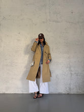 Carica l&#39;immagine nel visualizzatore di Gallery, trench classic
