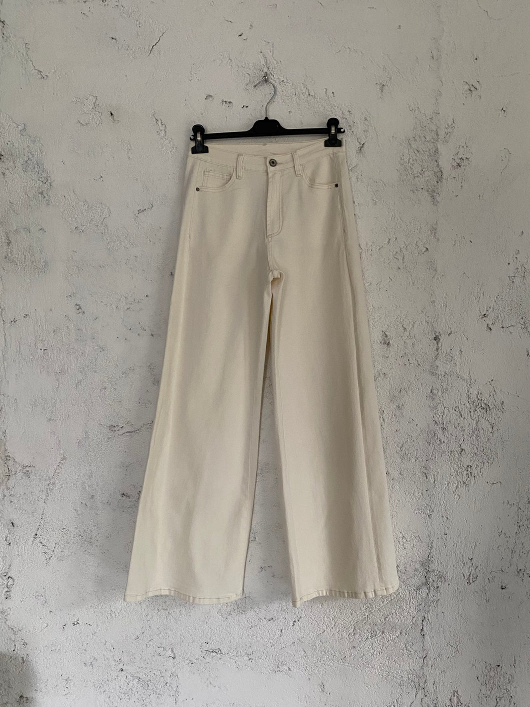 BUTTER DENIM