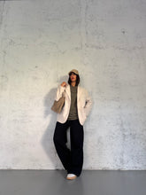 Carica l&#39;immagine nel visualizzatore di Gallery, BLAZER LOOSE FIT AVORIO
