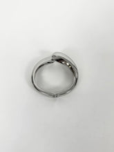 Carica l'immagine nel visualizzatore di Gallery, BANGLE CROSS SILVER
