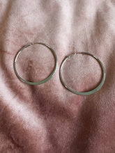 Carica l&#39;immagine nel visualizzatore di Gallery, ORECCHINI CIRCLE FLAT
