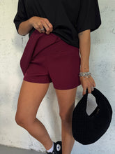 Carica l&#39;immagine nel visualizzatore di Gallery, SKIRTY PANTS BORDEAUX
