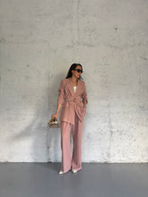 Carica l&#39;immagine nel visualizzatore di Gallery, PASTEL SUIT
